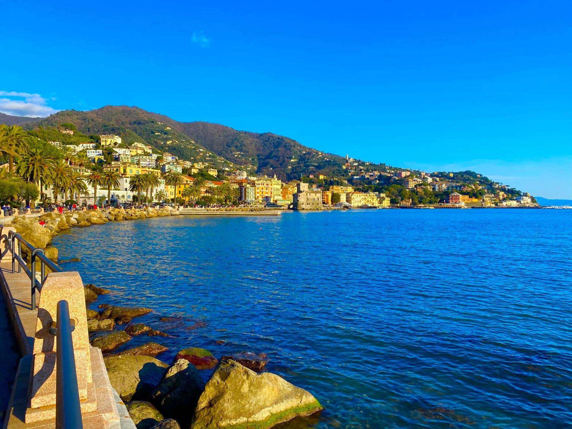 Casa Genovese, Splendido Appartamento In Centro A Rapallo Buitenkant foto