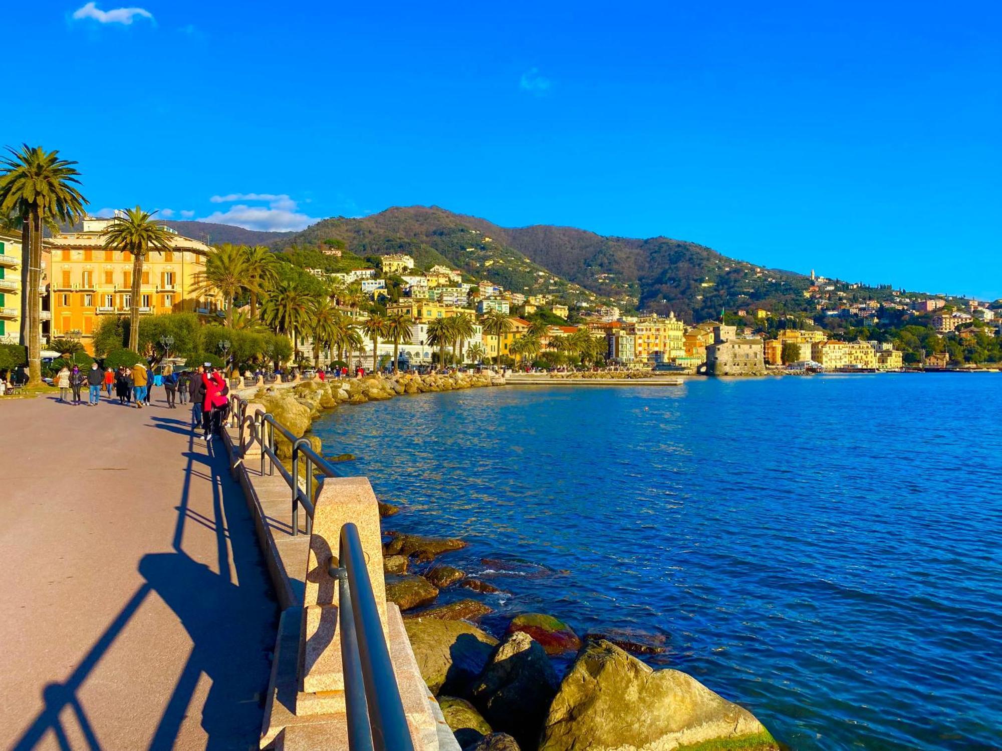 Casa Genovese, Splendido Appartamento In Centro A Rapallo Buitenkant foto